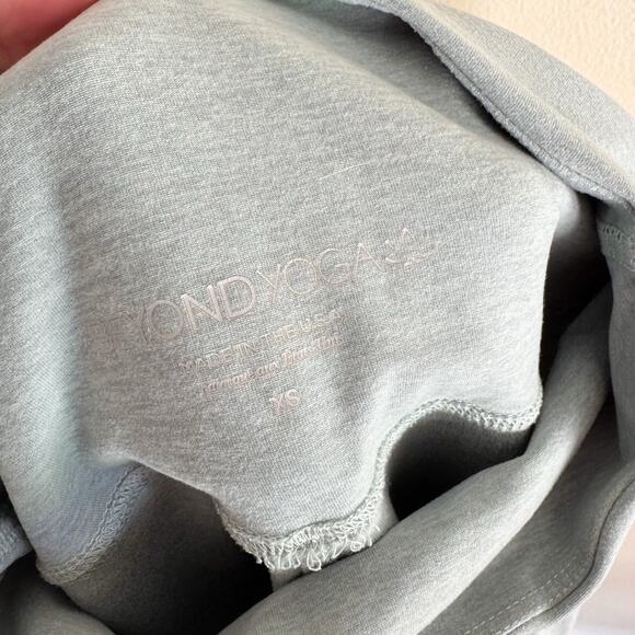 Beyond Yoga Light Green Blue High Rise Leggings - XS - Picture 2 of 5